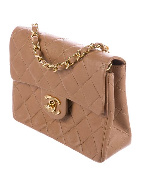 giaccia chanel classica|Classic Handbags .